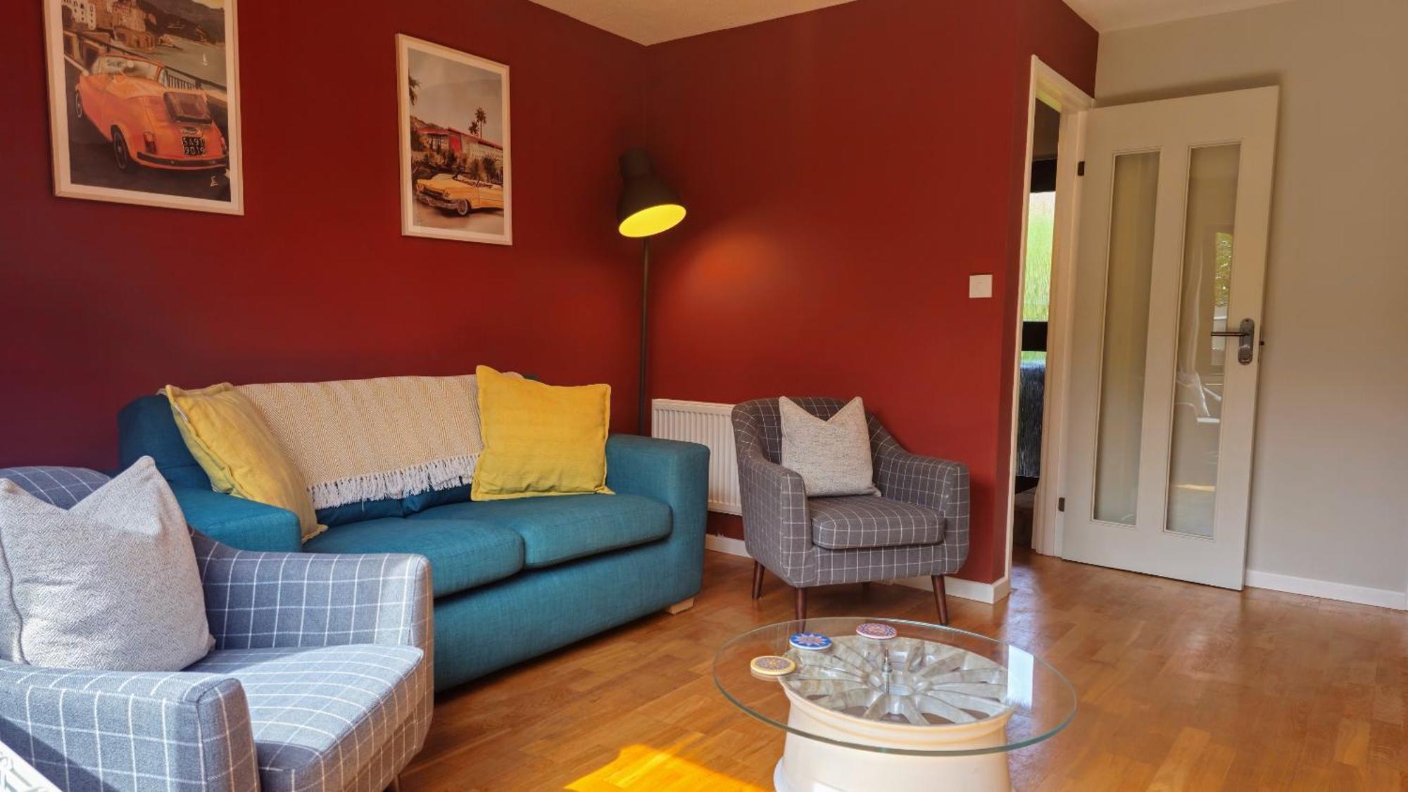 Grassmere - 3 Bed House With Private Garden Horley Eksteriør bilde